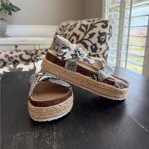 Pierre Dumas Black & White Snake-Print Espadrille Platform Sandals